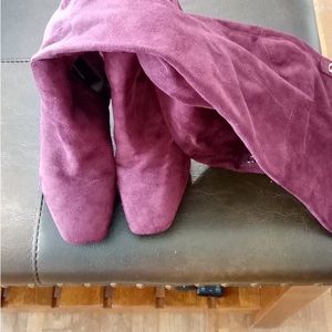 High raise Guess women boots 7 1/2